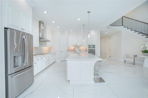 Casa en venta en Orlando, Florida, 5 dormitorios, 346.8 m2 № 1264461 - foto 7