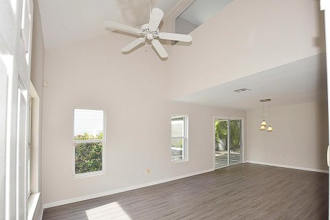 Villa ou maison à vendre à Vero Beach, Floride: 3 chambres, 139.82 m2 № 940975 - photo 14