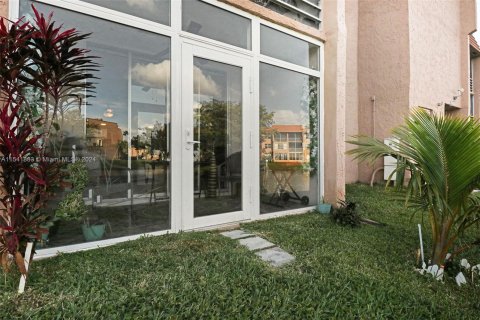 Condominio en venta en Sunrise, Florida, 1 dormitorio, 59.46 m2 № 1135734 - foto 21