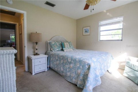 Villa ou maison à louer à Bradenton, Floride: 2 chambres, 122.54 m2 № 213423 - photo 21