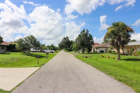 Купить земельный участок в Норт-Порт, Флорида № 213419 - фото 10