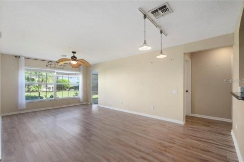 Copropriété à vendre à Orlando, Floride: 2 chambres, 97.08 m2 № 1372113 - photo 6