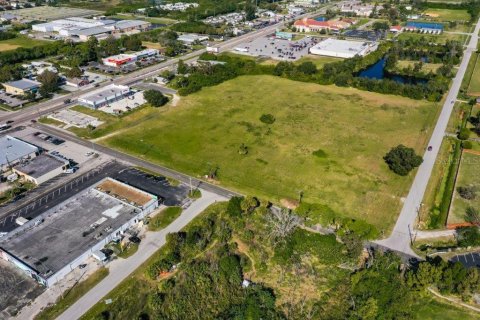 Propiedad comercial en venta en Ruskin, Florida № 1372041 - foto 1