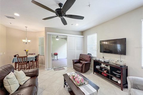 Adosado en venta en Winter Springs, Florida, 3 dormitorios, 177.81 m2 № 1372111 - foto 30