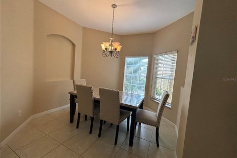 Townhouse in Winter Springs, Florida 3 bedrooms, 177.81 sq.m. № 1372111 - photo 3