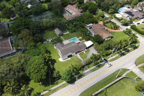 Villa ou maison à vendre à Miami, Floride: 5 chambres, 242.94 m2 № 1368982 - photo 6