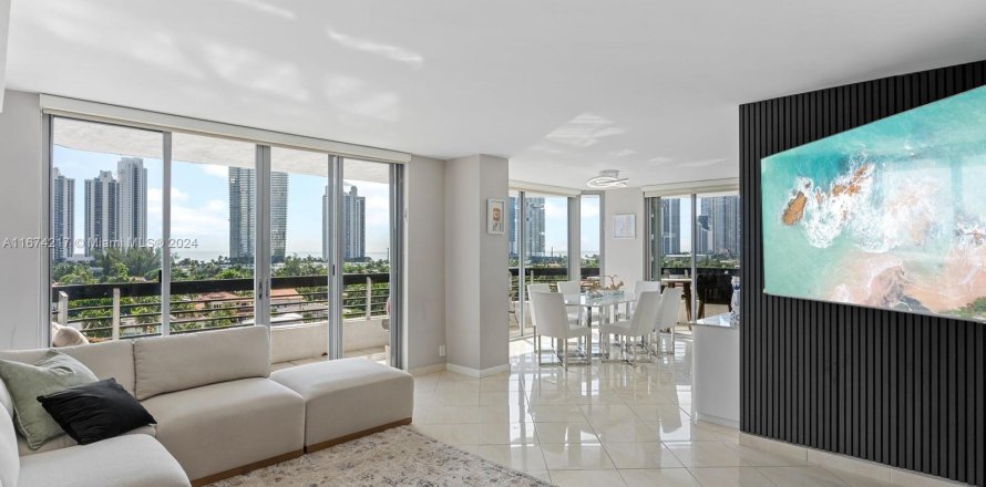 Condo in Aventura, Florida, 2 bedrooms  № 1399982