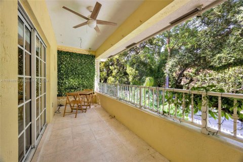 Townhouse in Miami, Florida 3 bedrooms, 170.57 sq.m. № 1399940 - photo 9