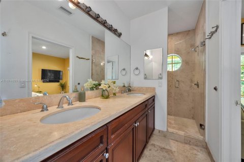 Townhouse in Miami, Florida 3 bedrooms, 170.57 sq.m. № 1399940 - photo 10