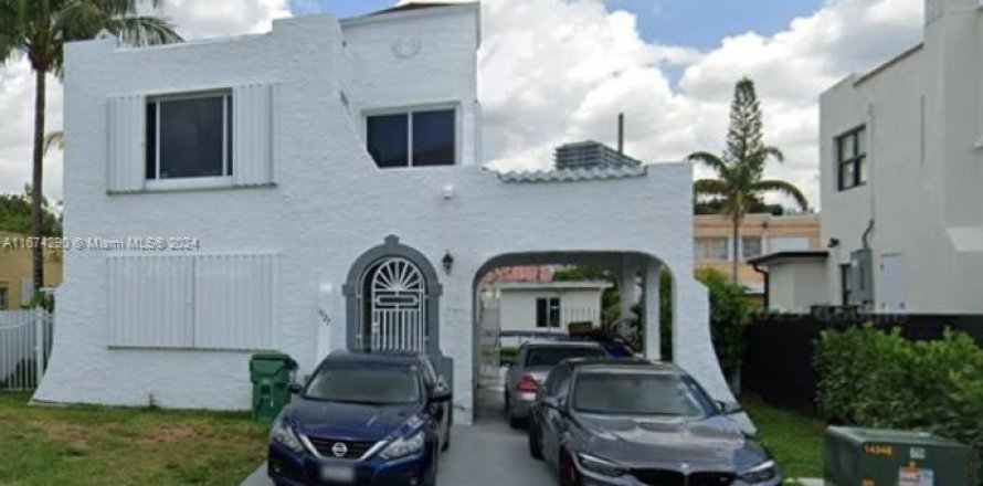 Casa en Miami, Florida 4 dormitorios, 182.46 m2 № 1399981