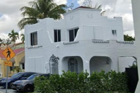 Casa en venta en Miami, Florida, 4 dormitorios, 182.46 m2 № 1399981 - foto 2