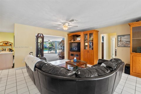 Villa ou maison à vendre à Pompano Beach, Floride: 2 chambres, 164.44 m2 № 1270866 - photo 6