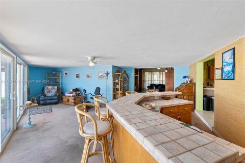 Villa ou maison à vendre à Pompano Beach, Floride: 2 chambres, 164.44 m2 № 1270866 - photo 10