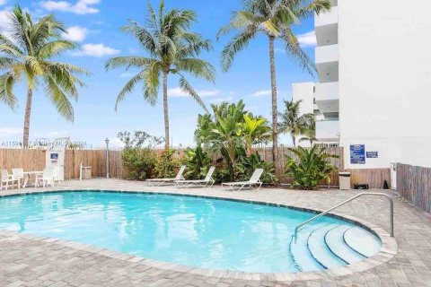 Condominio en venta en Miami Beach, Florida, 1 dormitorio, 38.09 m2 № 1181011 - foto 14