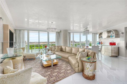 Condo in Aventura, Florida, 2 bedrooms  № 1181077 - photo 9