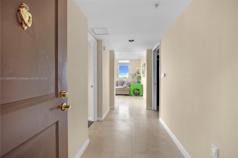 Condo in Fort Lauderdale, Florida, 2 bedrooms  № 1104011 - photo 26