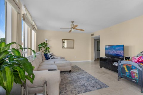 Condo in Fort Lauderdale, Florida, 2 bedrooms  № 1104011 - photo 6