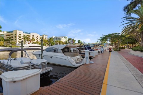 Condo in Fort Lauderdale, Florida, 2 bedrooms  № 1104011 - photo 30