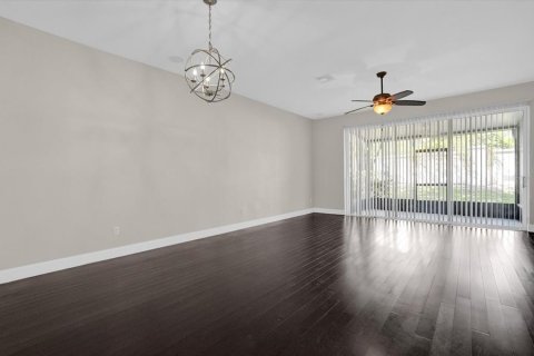 Touwnhouse à vendre à Orlando, Floride: 2 chambres, 143.07 m2 № 1372057 - photo 5