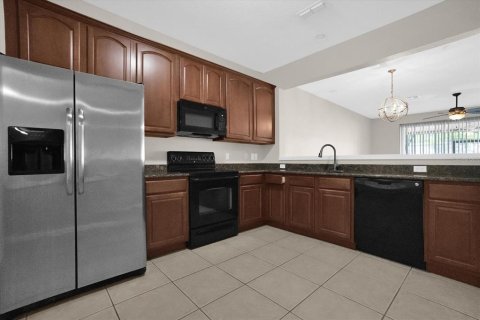 Touwnhouse à vendre à Orlando, Floride: 2 chambres, 143.07 m2 № 1372057 - photo 10