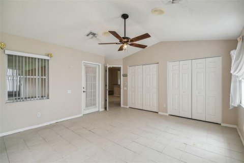 House in Hudson, Florida 4 bedrooms, 229.19 sq.m. № 1362807 - photo 26