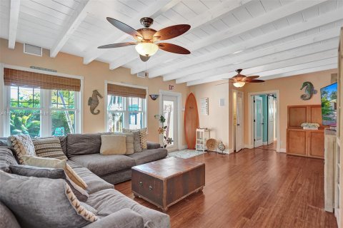 Villa ou maison à vendre à Hollywood, Floride: 2 chambres, 137.4 m2 № 1153346 - photo 19