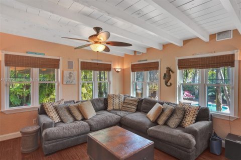 Villa ou maison à vendre à Hollywood, Floride: 2 chambres, 137.4 m2 № 1153346 - photo 20