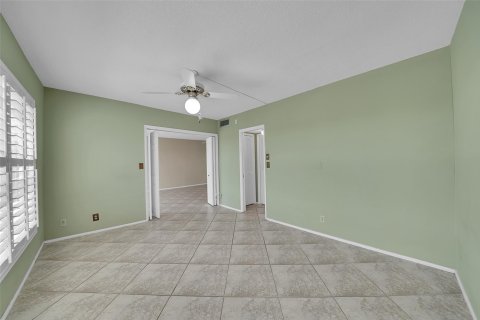 Copropriété à vendre à Pompano Beach, Floride: 2 chambres, 106.84 m2 № 1151958 - photo 11