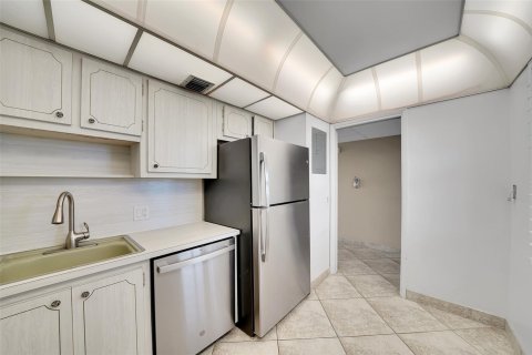 Condo in Pompano Beach, Florida, 2 bedrooms  № 1151958 - photo 13