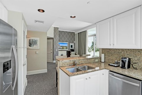 Condominio en venta en Miami Beach, Florida, 2 dormitorios, 138.98 m2 № 5445 - foto 12