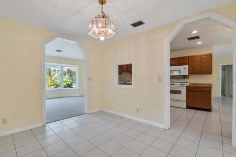 Villa ou maison à vendre à West Palm Beach, Floride: 8 chambres, 418.06 m2 № 962277 - photo 12