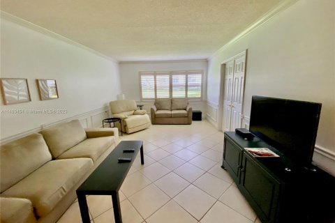 Condominio en venta en Coconut Creek, Florida, 3 dormitorios, 103.96 m2 № 827558 - foto 8