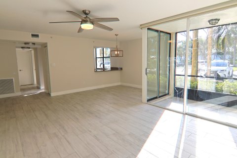 Condominio en venta en Delray Beach, Florida, 1 dormitorio, 67.91 m2 № 1118721 - foto 29