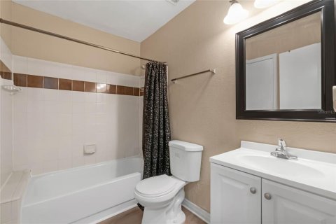 Condo in Orlando, Florida, 2 bedrooms  № 1425005 - photo 19