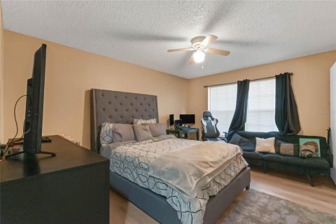 Condo in Orlando, Florida, 2 bedrooms  № 1425005 - photo 16