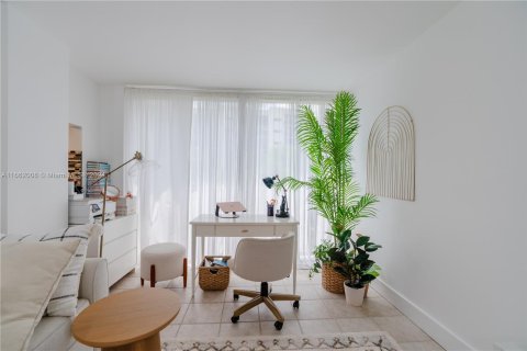 Condo in Sunny Isles Beach, Florida, 1 bedroom  № 1369232 - photo 4