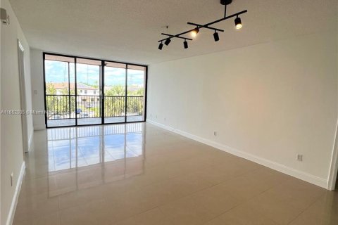 Copropriété à vendre à Miami, Floride: 2 chambres, 114.46 m2 № 1369230 - photo 2