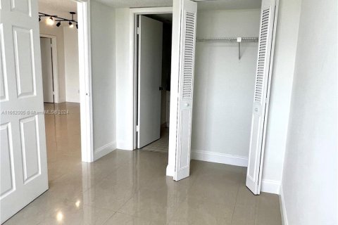 Copropriété à vendre à Miami, Floride: 2 chambres, 114.46 m2 № 1369230 - photo 10