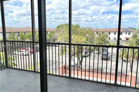 Copropriété à vendre à Miami, Floride: 2 chambres, 114.46 m2 № 1369230 - photo 4