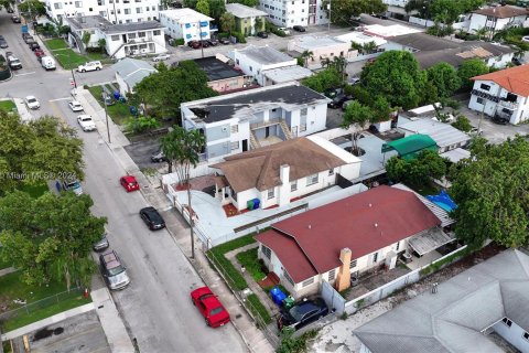 Casa en venta en Miami, Florida, 3 dormitorios, 121.61 m2 № 1368710 - foto 6