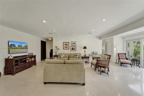 Villa ou maison à vendre à Miami, Floride: 3 chambres, 165.74 m2 № 1327620 - photo 5