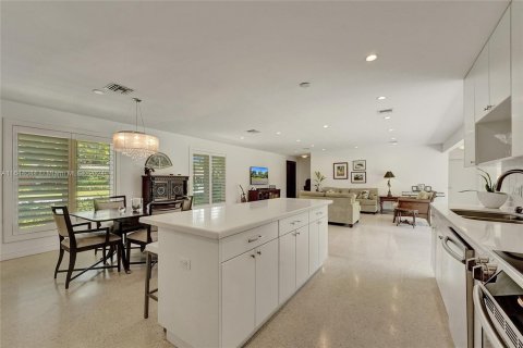 Villa ou maison à vendre à Miami, Floride: 3 chambres, 165.74 m2 № 1327620 - photo 9