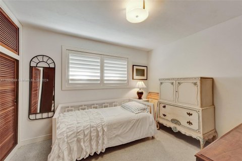 Casa en venta en Miami, Florida, 3 dormitorios, 165.74 m2 № 1327620 - foto 16