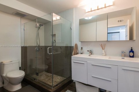 Condo in Aventura, Florida, 2 bedrooms  № 1309631 - photo 11