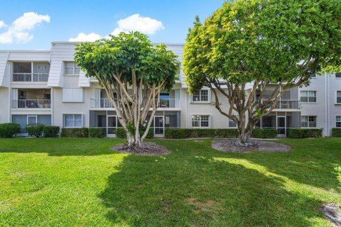 Condo in Riviera Beach, Florida, 2 bedrooms  № 1081400 - photo 9