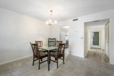 Condo in Riviera Beach, Florida, 2 bedrooms  № 1081400 - photo 27