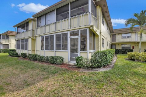 Condo in Delray Beach, Florida, 2 bedrooms  № 987304 - photo 10