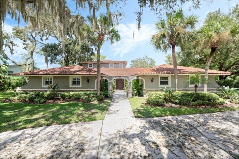 Villa ou maison à vendre à Orlando, Floride: 4 chambres, 304.91 m2 № 1363359 - photo 1