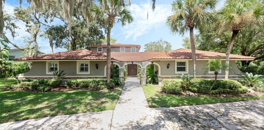 Villa ou maison à Orlando, Floride 4 chambres, 304.91 m2 № 1363359