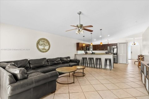 Villa ou maison à vendre à Pembroke Pines, Floride: 3 chambres, 171.22 m2 № 1319122 - photo 7